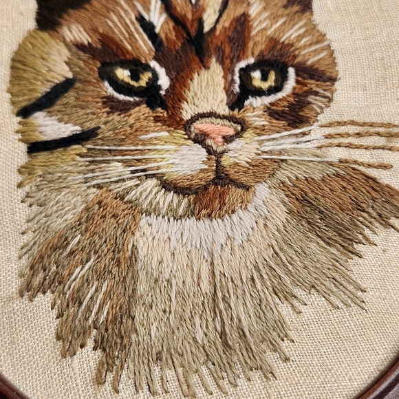 Columbia-Minerva "Peake" Cat Complete Framed Needlepoint Erica Wilson Vintage - Picture 5 of 5